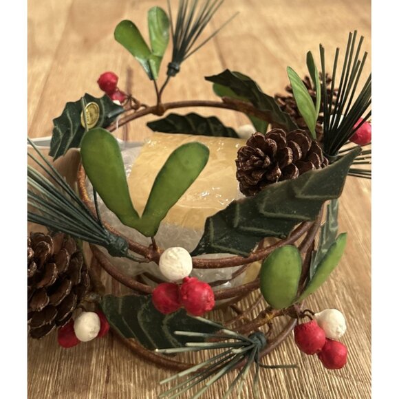 Pair of Williamsburg Holiday Metal Toleware Votive Candle Holder Boxwood & Pine - Picture 2 of 5